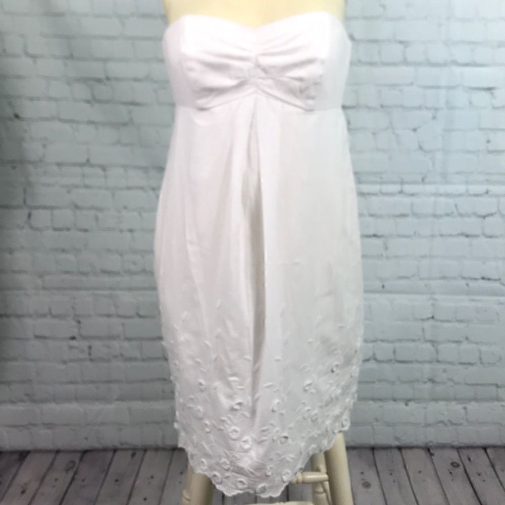 Lilly Pulitzer White cotton Ruched & embroidered Strapless dress size 2 like new